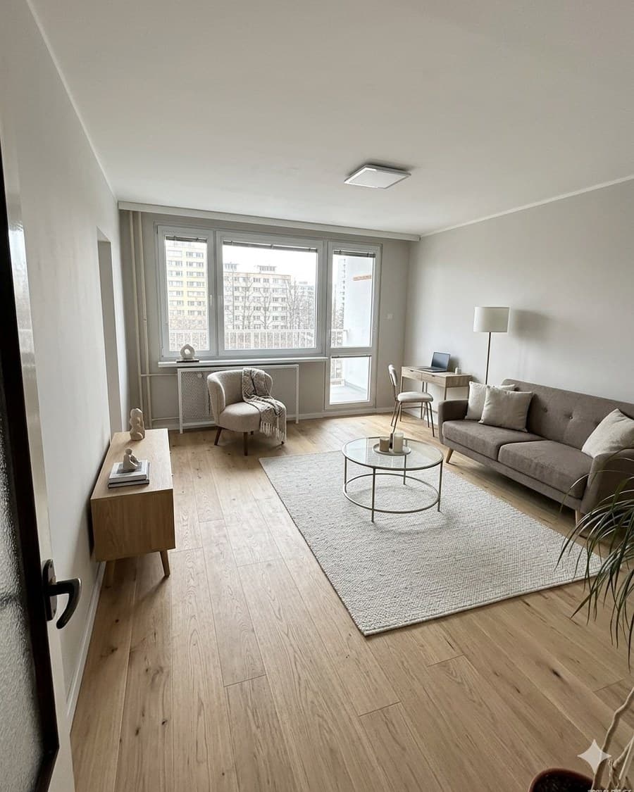 Virtuální homestaging zdarma pomocí Google Gemini: Návod pro makléře